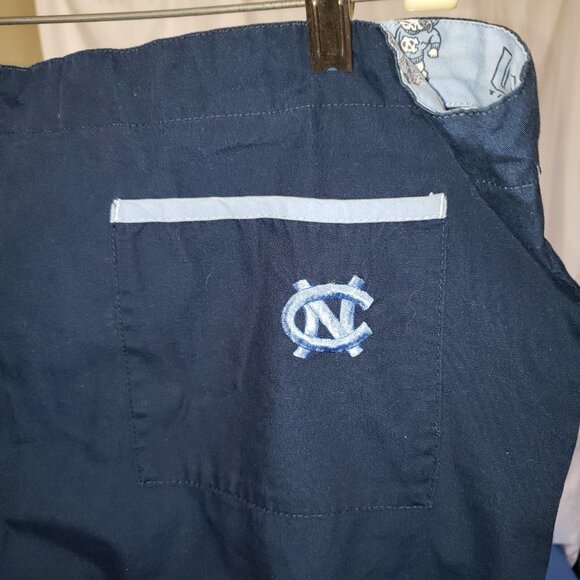 Ladies UNC DUDZ Scrubs in Carolina Blue - L - Picture 3 of 5